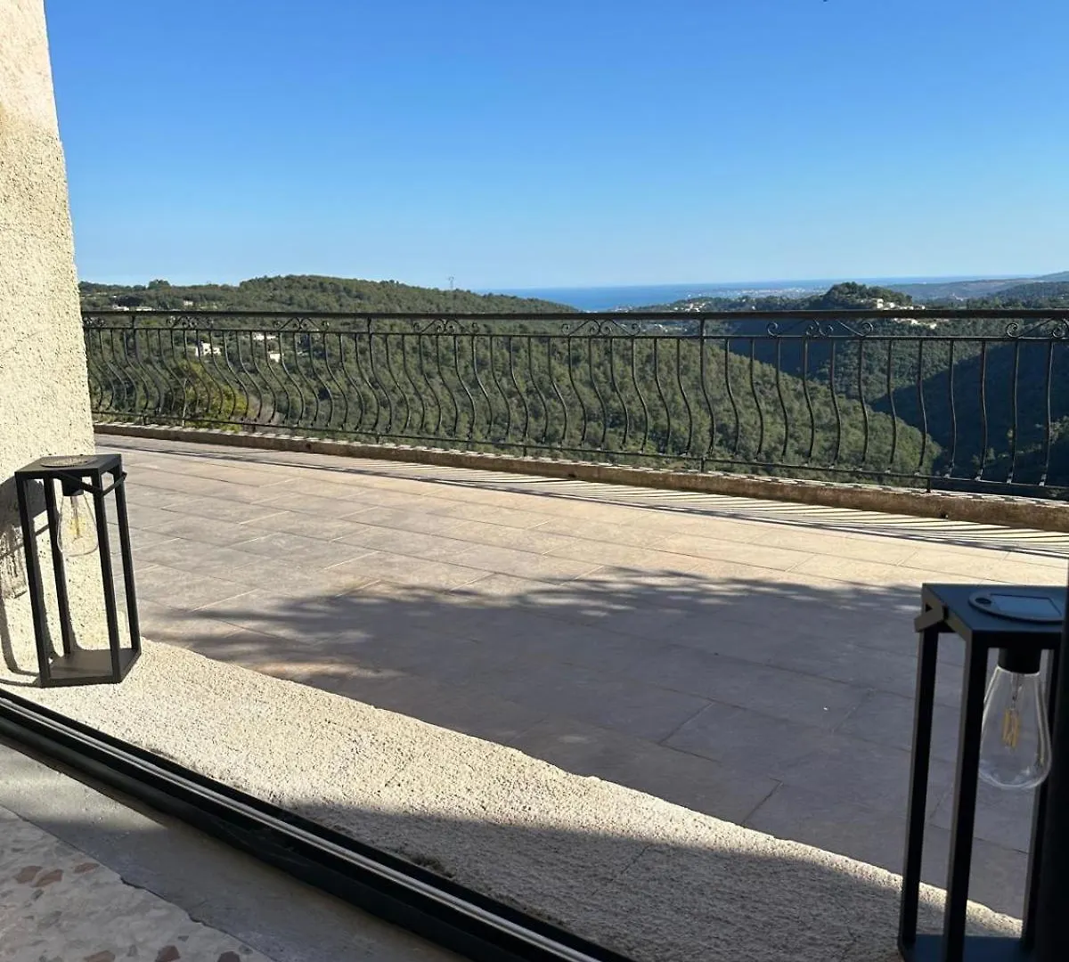 Joli Appartement Avec Vue Incroyable Saint-Jeannet  0*, Saint-Jeannet (Alpes-Maritimes)