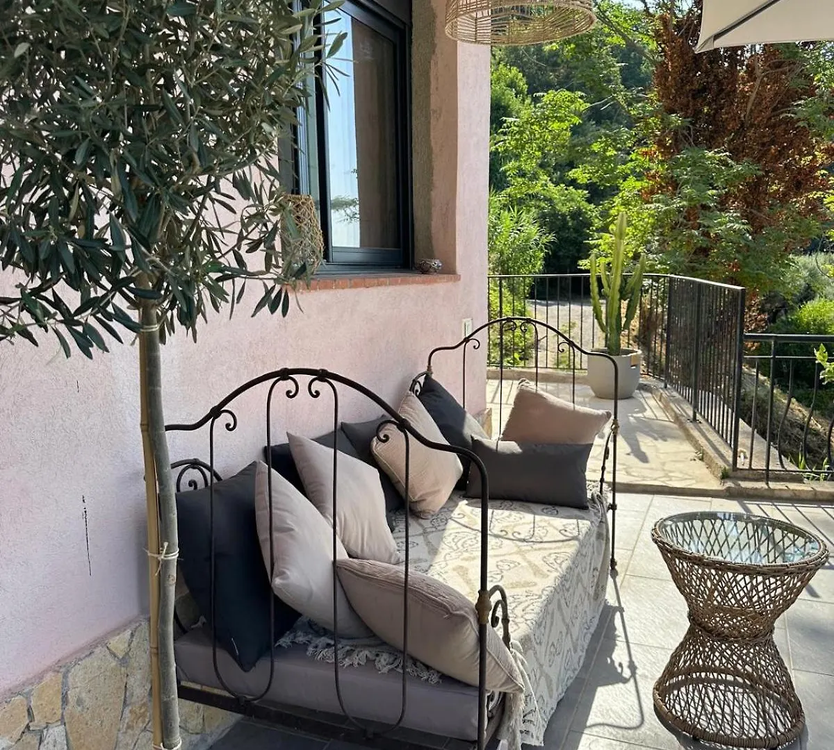Joli Appartement Avec Vue Incroyable Saint-Jeannet